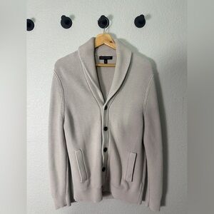 Light Gray Banana Republic Men’s Shawl Collar Knit Cardigan Sweater  Size Medium